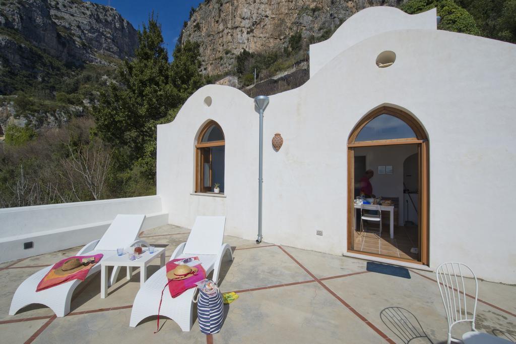 La Scivitella Villa Amalfi Room photo