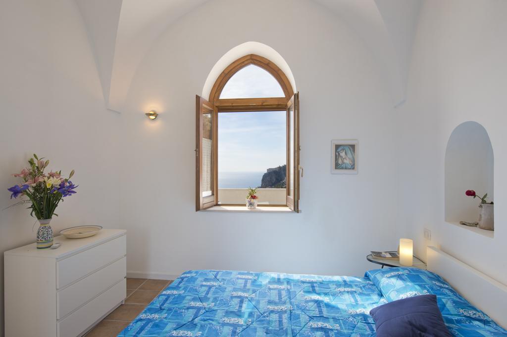 La Scivitella Villa Amalfi Room photo